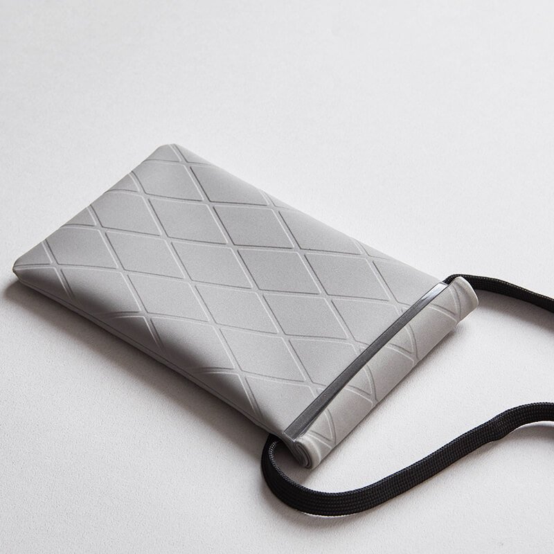 仿麂皮收納袋-格菱紋 有頸帶 (5)