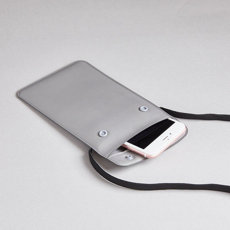 仿麂皮收納袋-鈕扣款 素面外扣 有頸帶 (2)